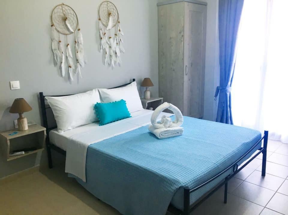 Almira - Rooms To Let Nea Roda Exteriér fotografie