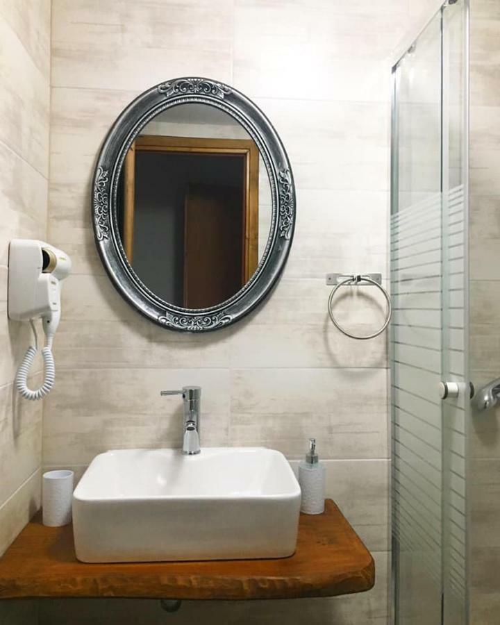 Almira - Rooms To Let Nea Roda Exteriér fotografie